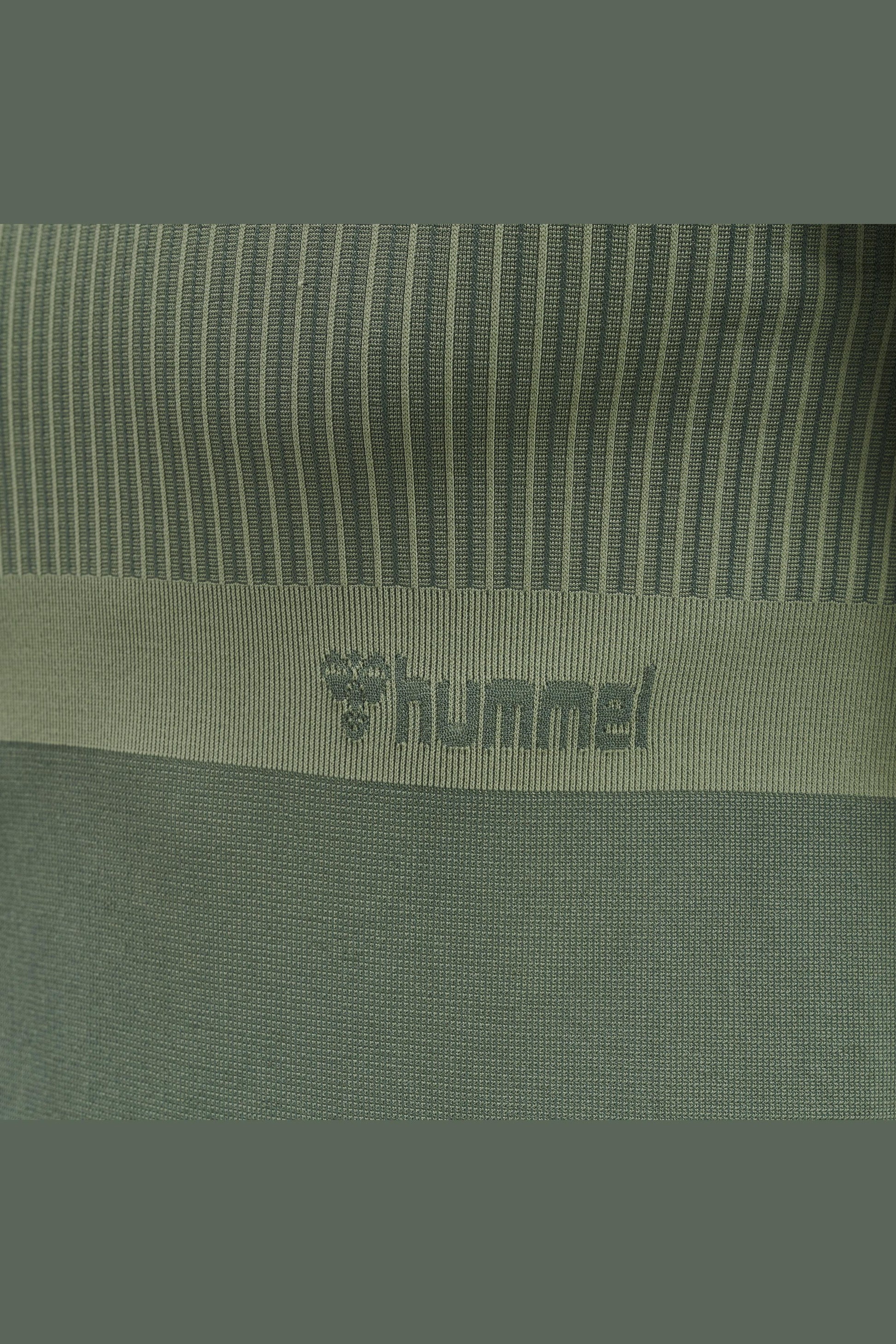 HUMMEL - Hmlmt Unit Seamless T-shirt - Laurel Wreath/lily Pad