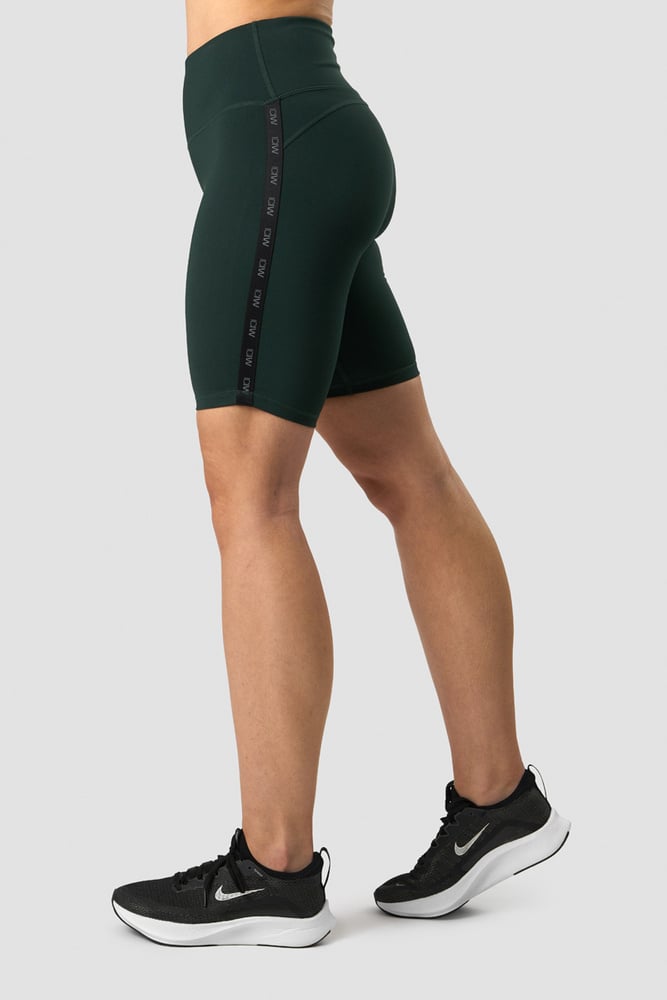 ultimate training logo biker shorts deep green